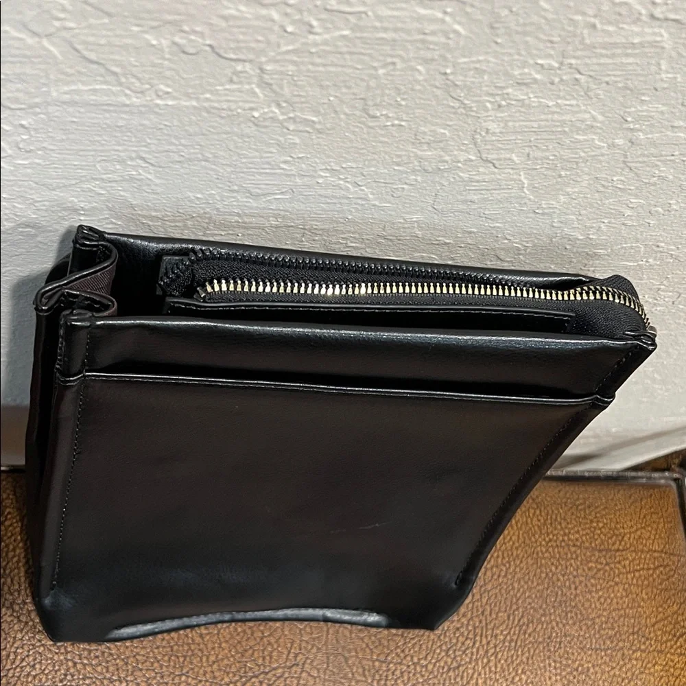Like New Polo Videng Black Leather like Messenger Bag with 4 Zipper areas!